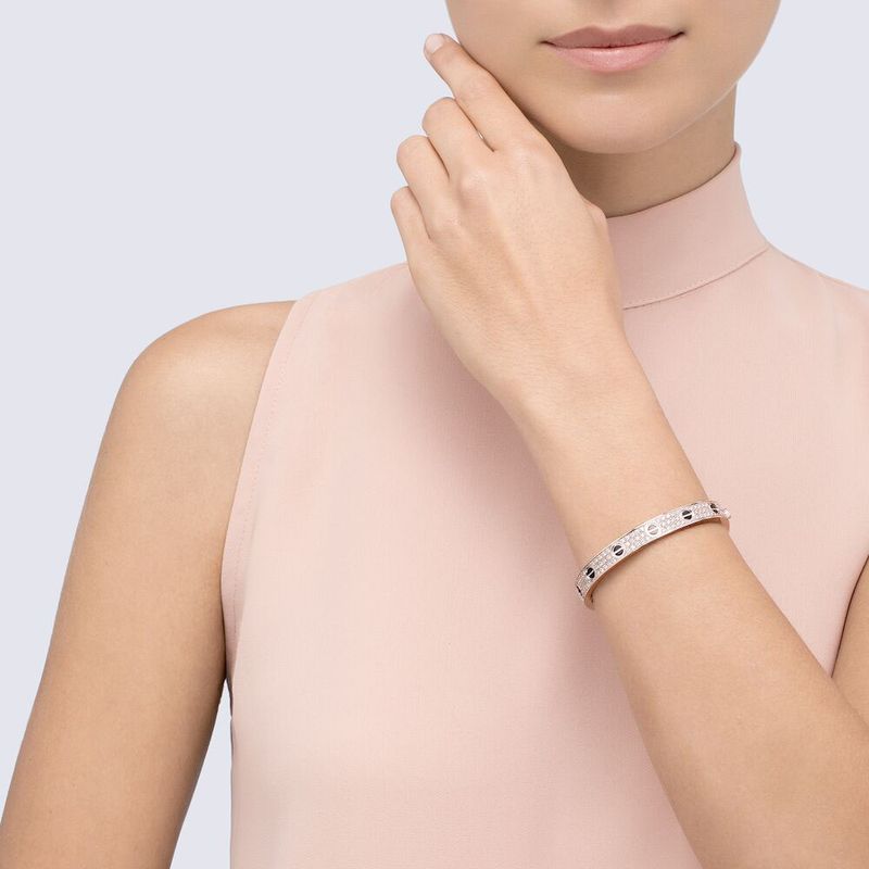 PULSEIRA--LOVE--COM-PAVE