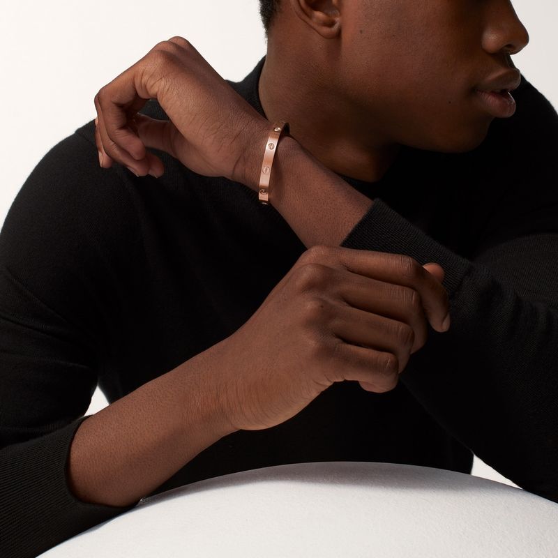 PULSEIRA-LOVE